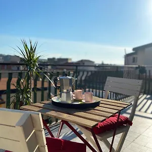 https://casa-casti.catania-hotels.net